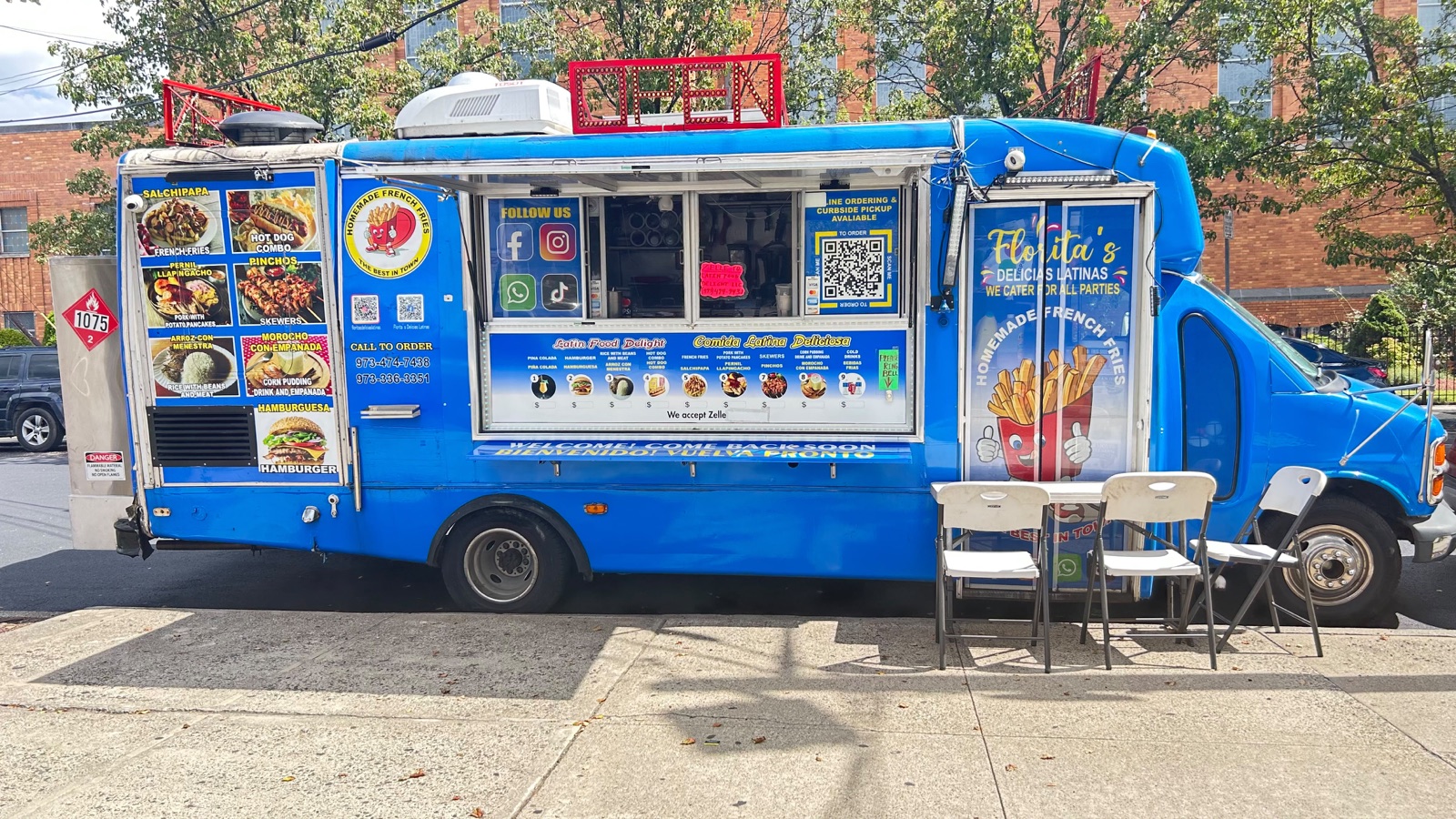 Food Truck de Florita's Delicias Latinas en Newark, NJ